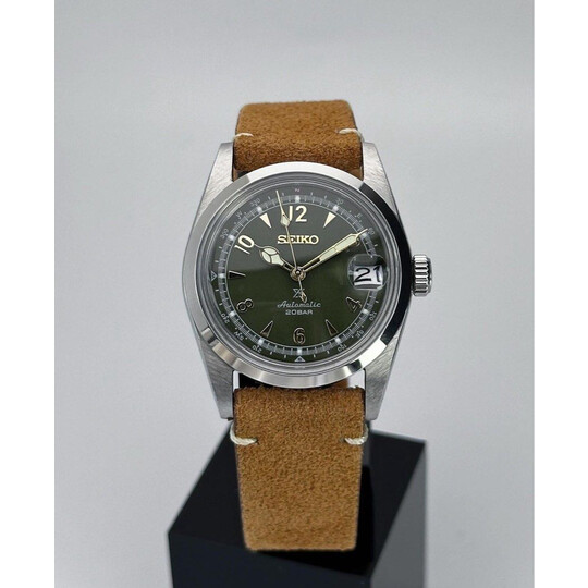 Custom Seiko Mod • Olive Alpinist Explorer (acrylic glass, suede leather) • 36mm